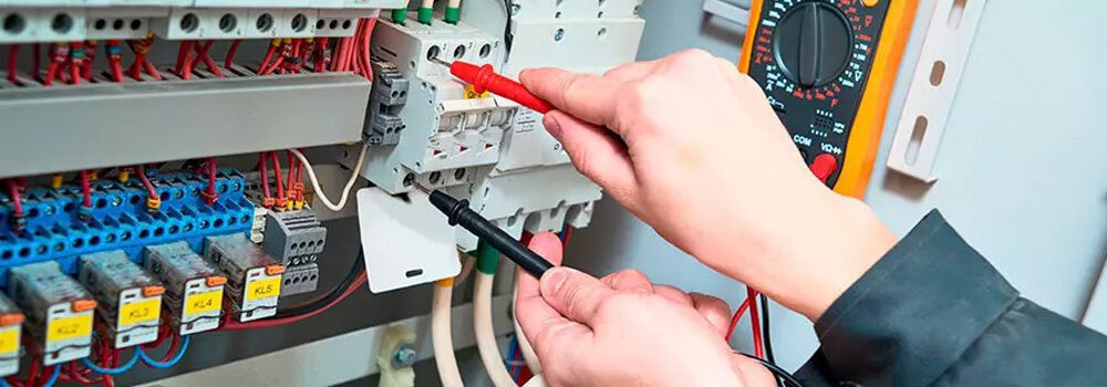 Veja como proteger seus equipamentos contra quedas e oscilações de energia 2 DPS Surto Eletricos